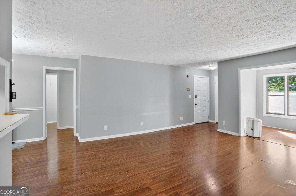 Chimney Trace - Residential