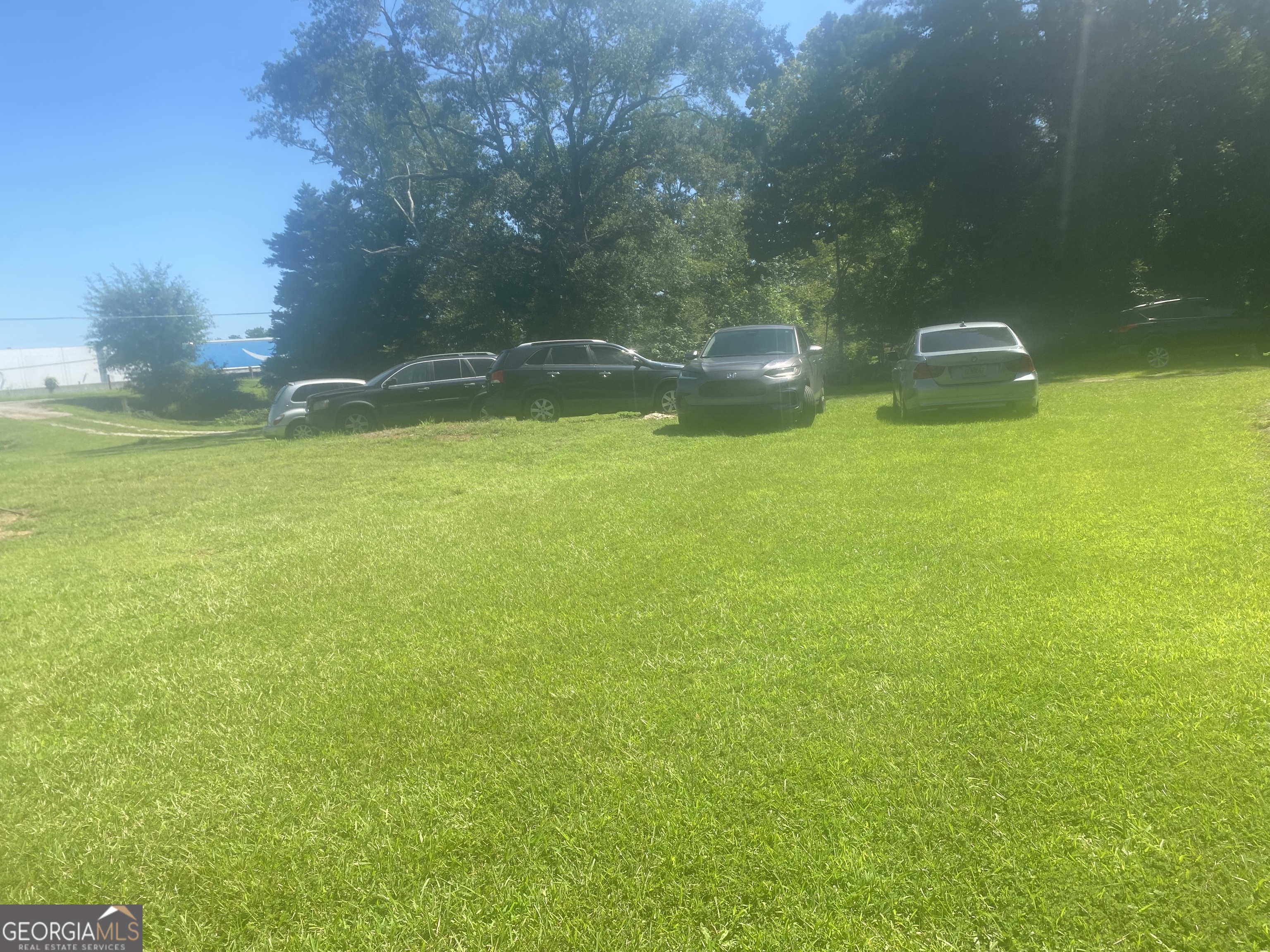 2397 Iris DR SE