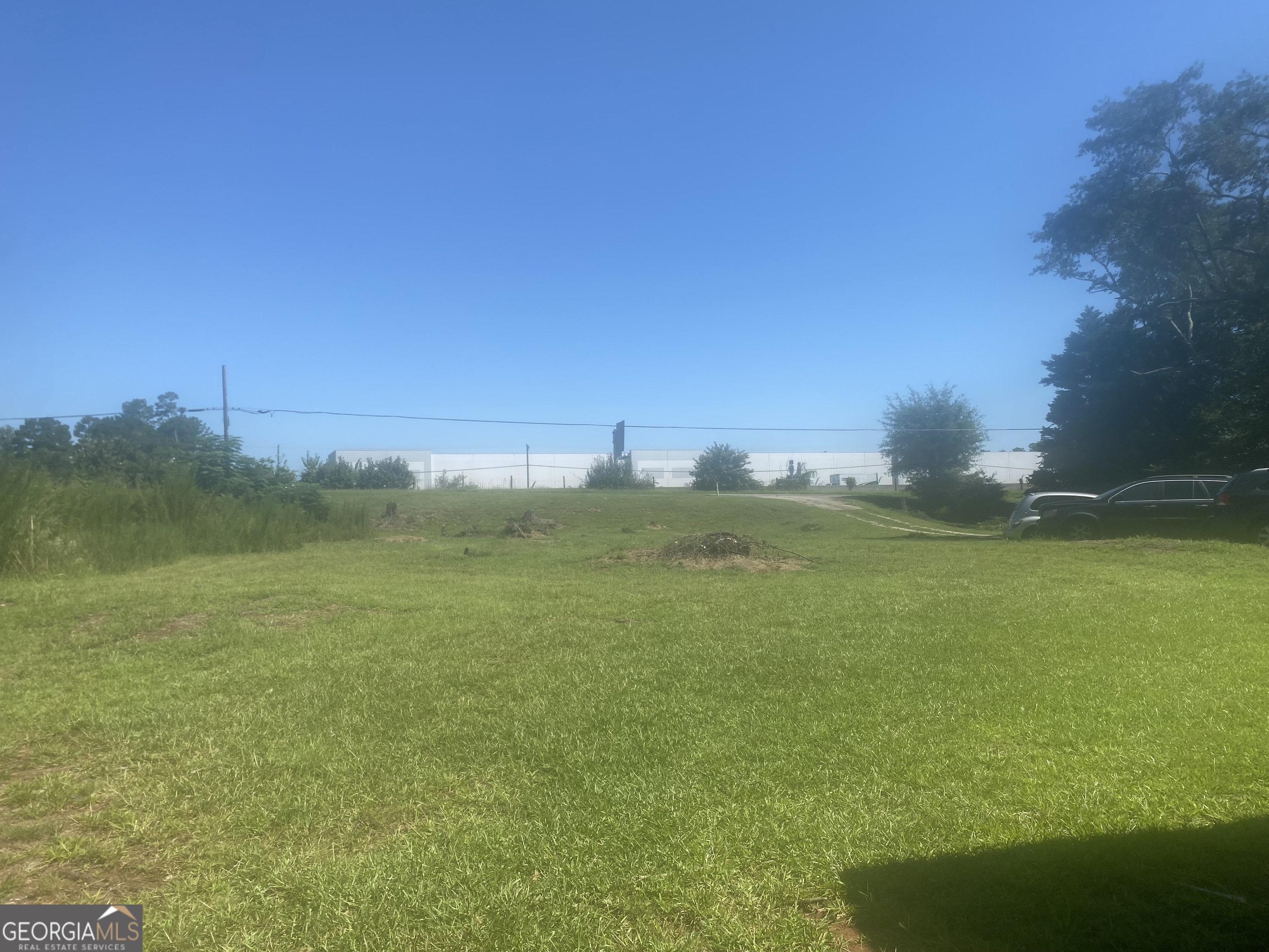 2397 Iris DR SE