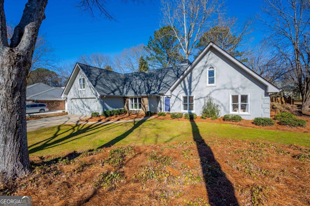 Crabapple Chase - Residential