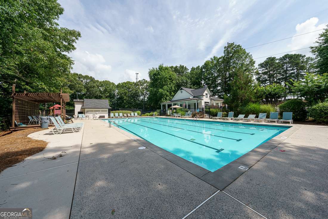 Crabapple Chase - Residential