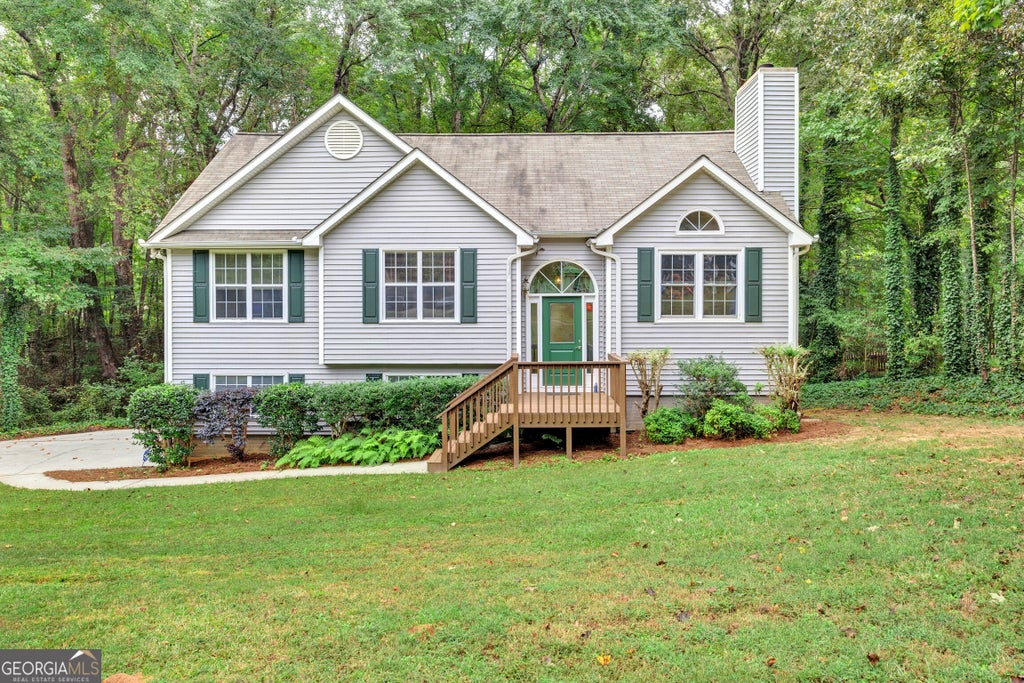 Photo of 162 Marsha Way, Sharpsburg, GA 30277 (MLS # 10870861)