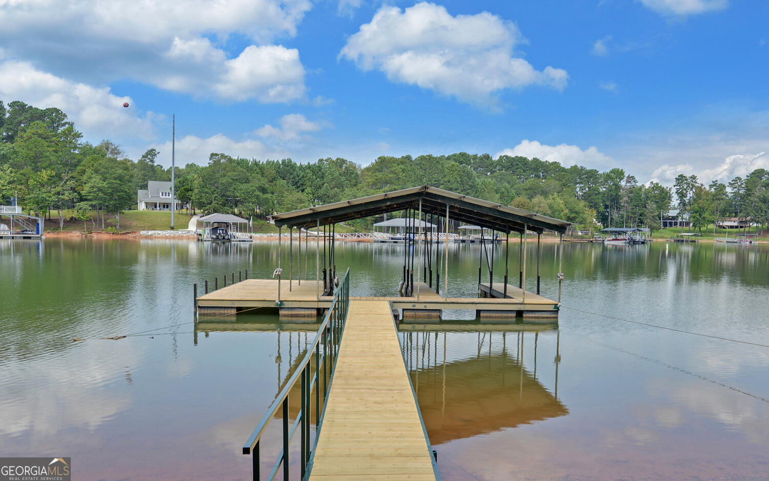 71 Woodlake Crt