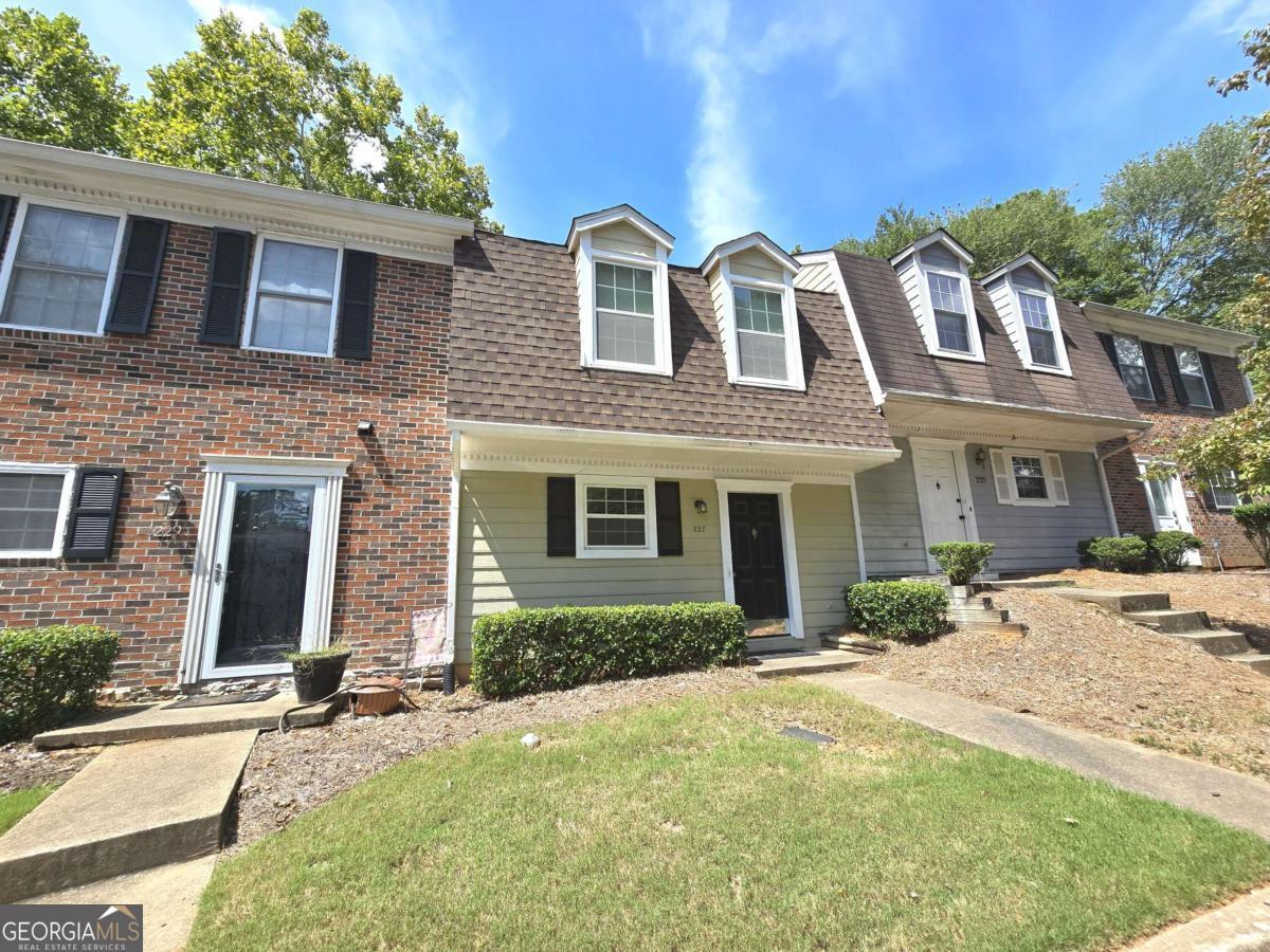 Location! Location! Welcome to Martin's Landing - a community with no rental restrictions, easy access to GA-400, and just minutes from Downtown Roswell's shopping, dining, and vibrant lifestyle. Surrounded by lush greenery, this updated 2 bedroom, 2.5 bath condo is the perfect blend of comfort and convenience. ** upgraded:Paiting/ outdoor decoration/ patio door replacement/bathroom renovation/redesign Hardwood flooring/ stairs/Furnace/newer AC 2024 and Roof 2023 **Features: * Open floor plan with plenty of natural light * Spacious kitchen with surprising storage and prep space * Cozy fireplace for relaxing evenings * Private patio, ideal for entertaining or unwinding outdoors ?? Neighborhood Amenities: * Sidewalks & scenic green trails * Playgrounds & dog walk area * 15 tennis courts & pickleball courts * 3 swimming pools * The River Lodge - a central hub for community events This is a great investment opportunity in one of Roswell's most desirable communities!