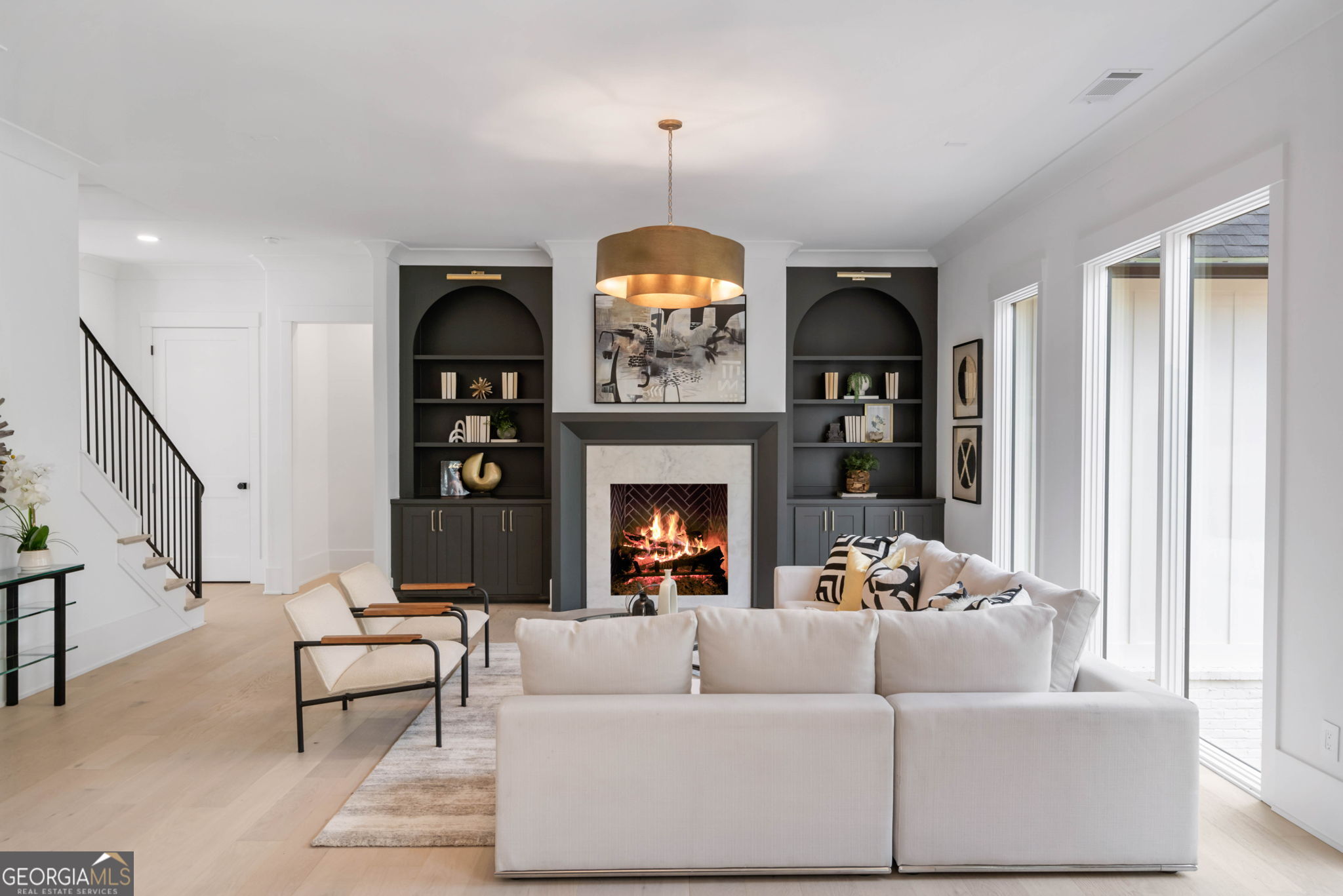 312 Meadow DR
