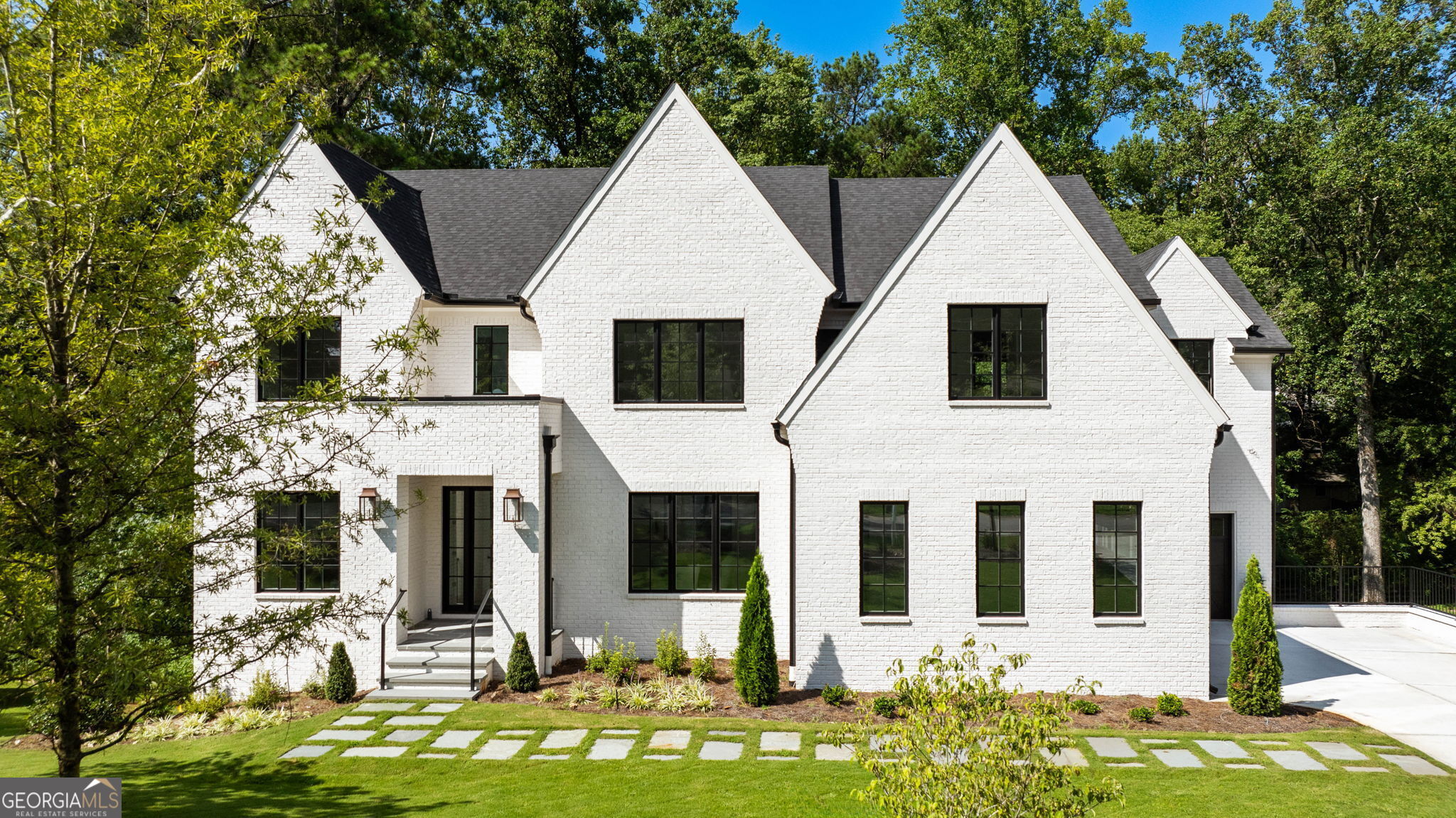 312 Meadow DR