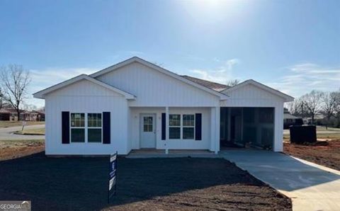 A home in Cochran