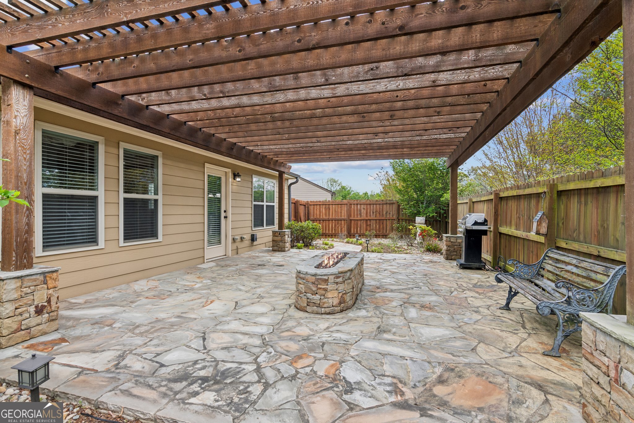 Cumming, Georgia 30028, United States, 4 Bedrooms Bedrooms, ,2 BathroomsBathrooms,Residential,Active,108268