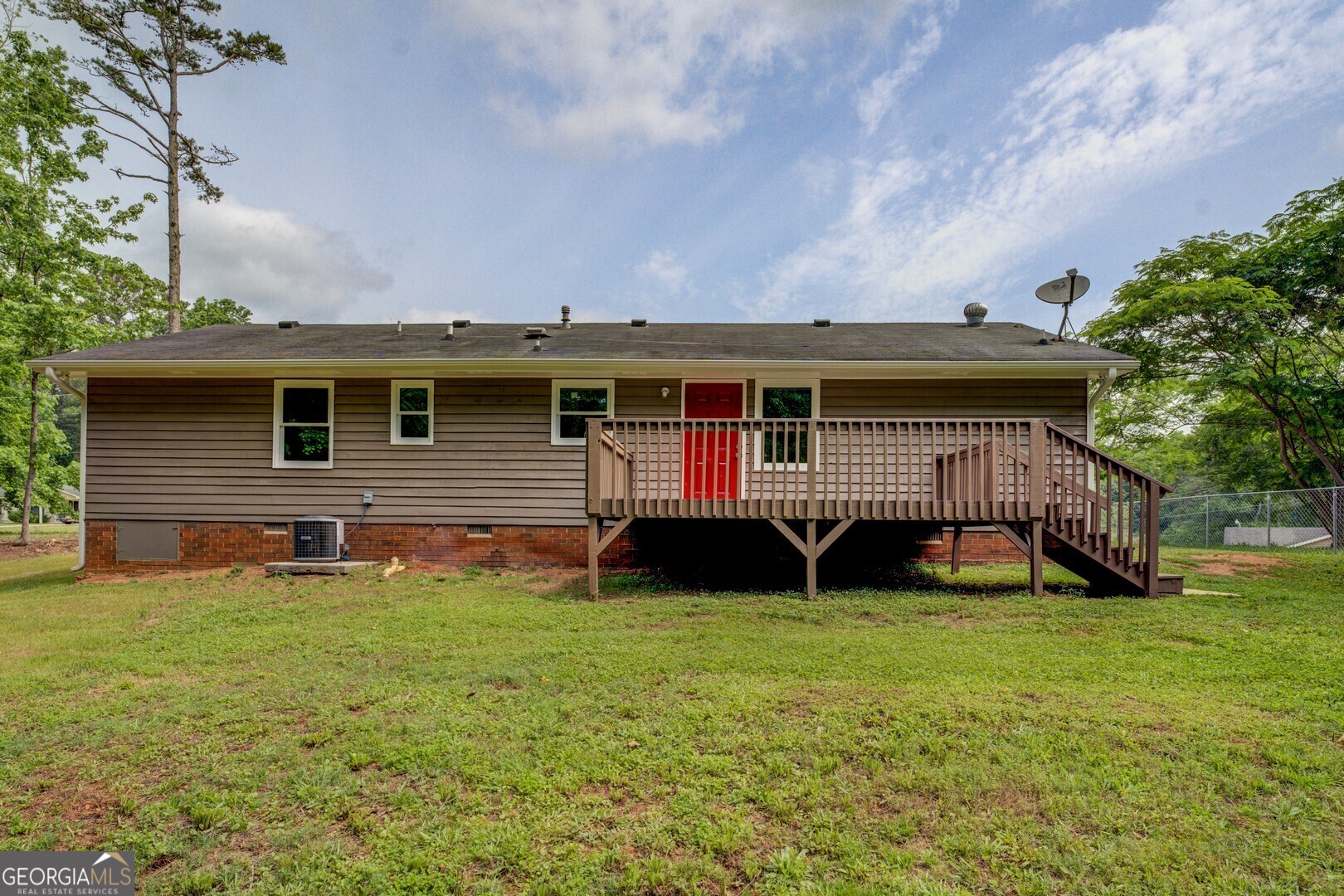 170 Hidden Pines DR