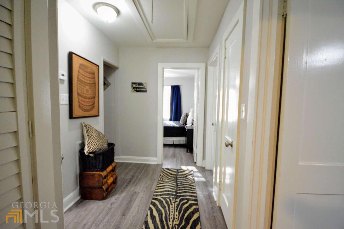 E G Turner - Residential Lease