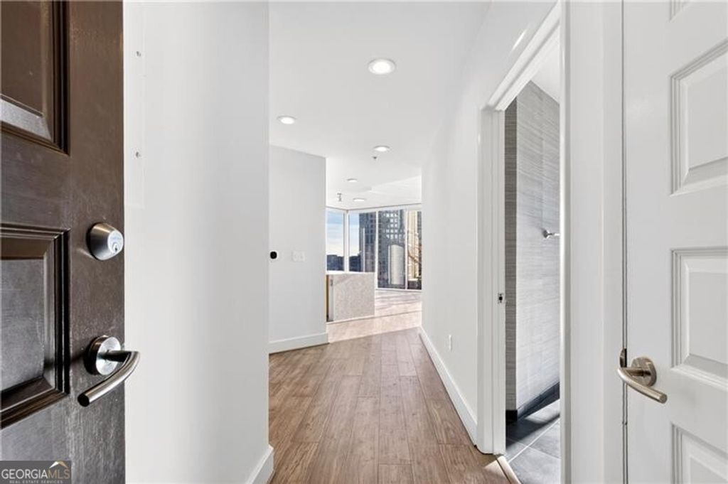 Photo of 1080 Peachtree Street NE #910, Atlanta, GA 30309 (MLS # 10657428)