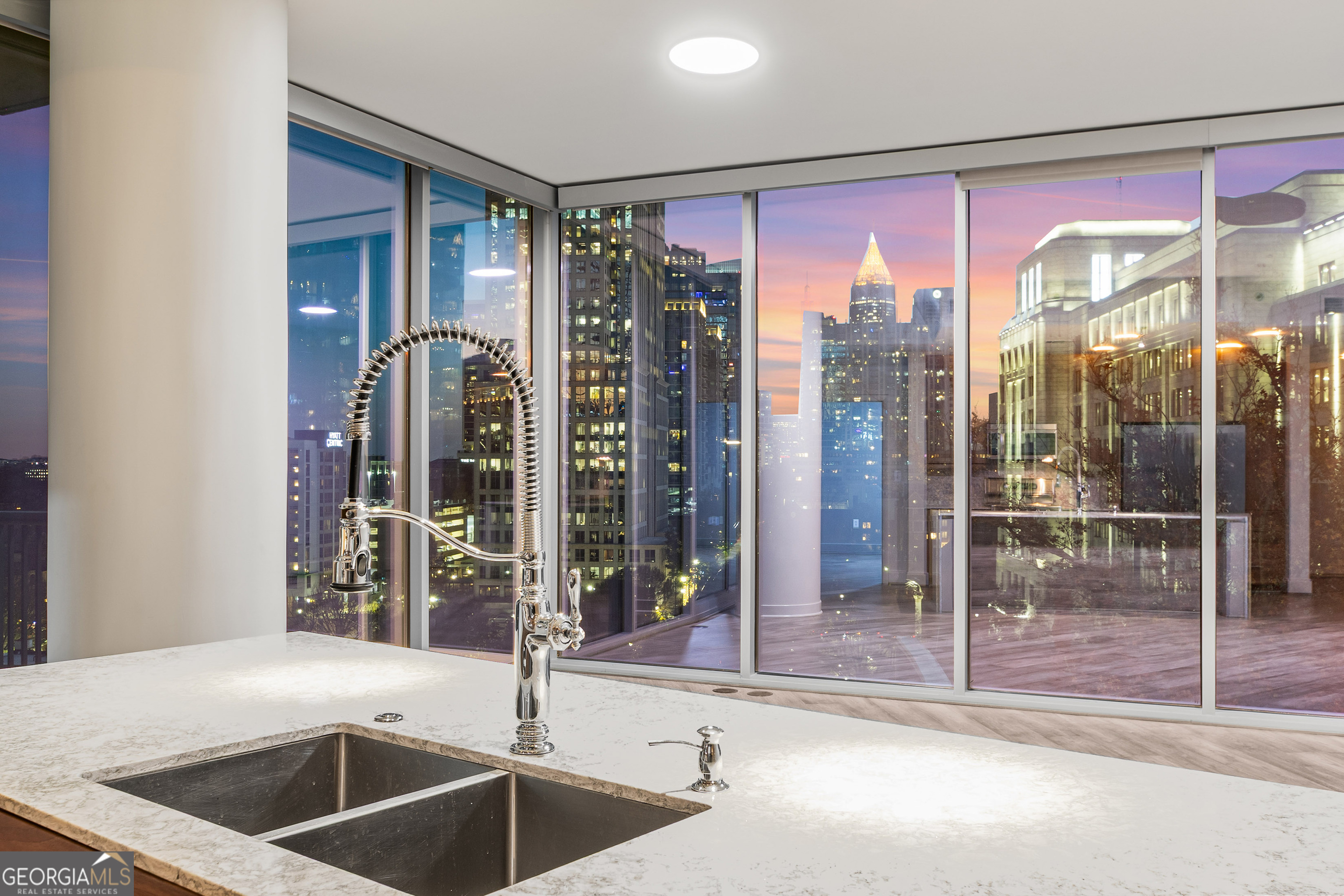 1080 Peachtree ST NE 910