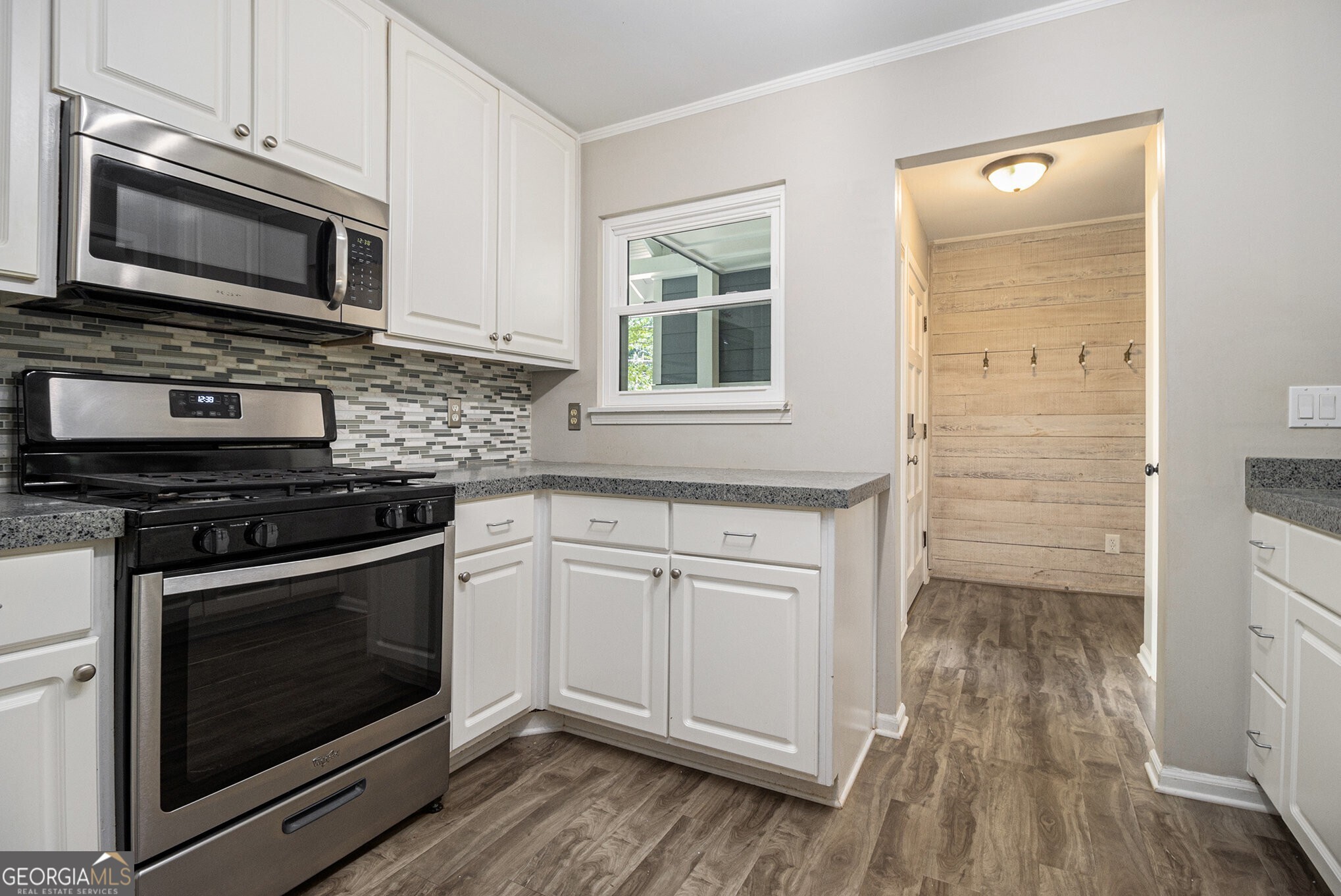 1621 Northlake Springs CT