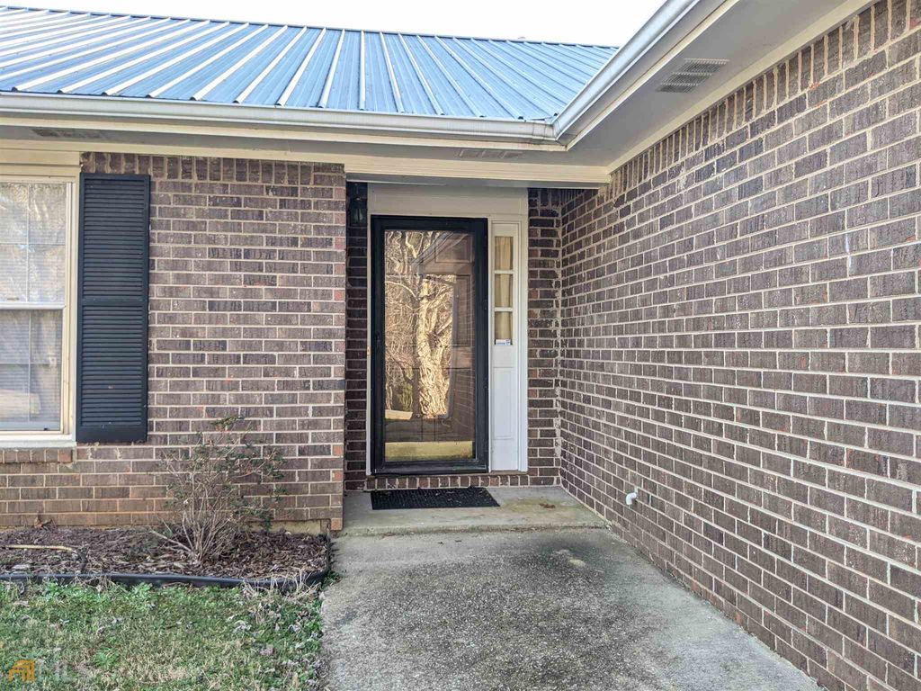 Photo of 137 Hilo Road, Fayetteville, GA 30215 (MLS # 10685230)