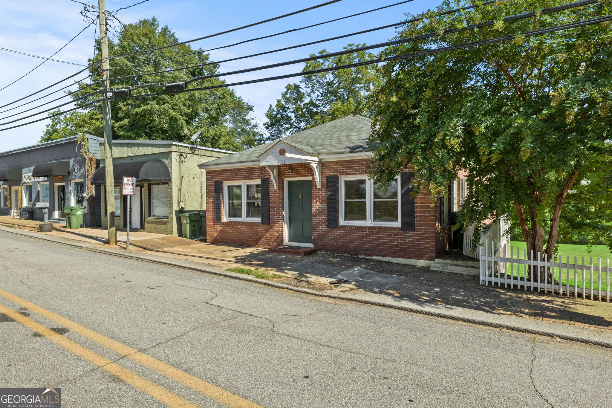 202 Commerce ST