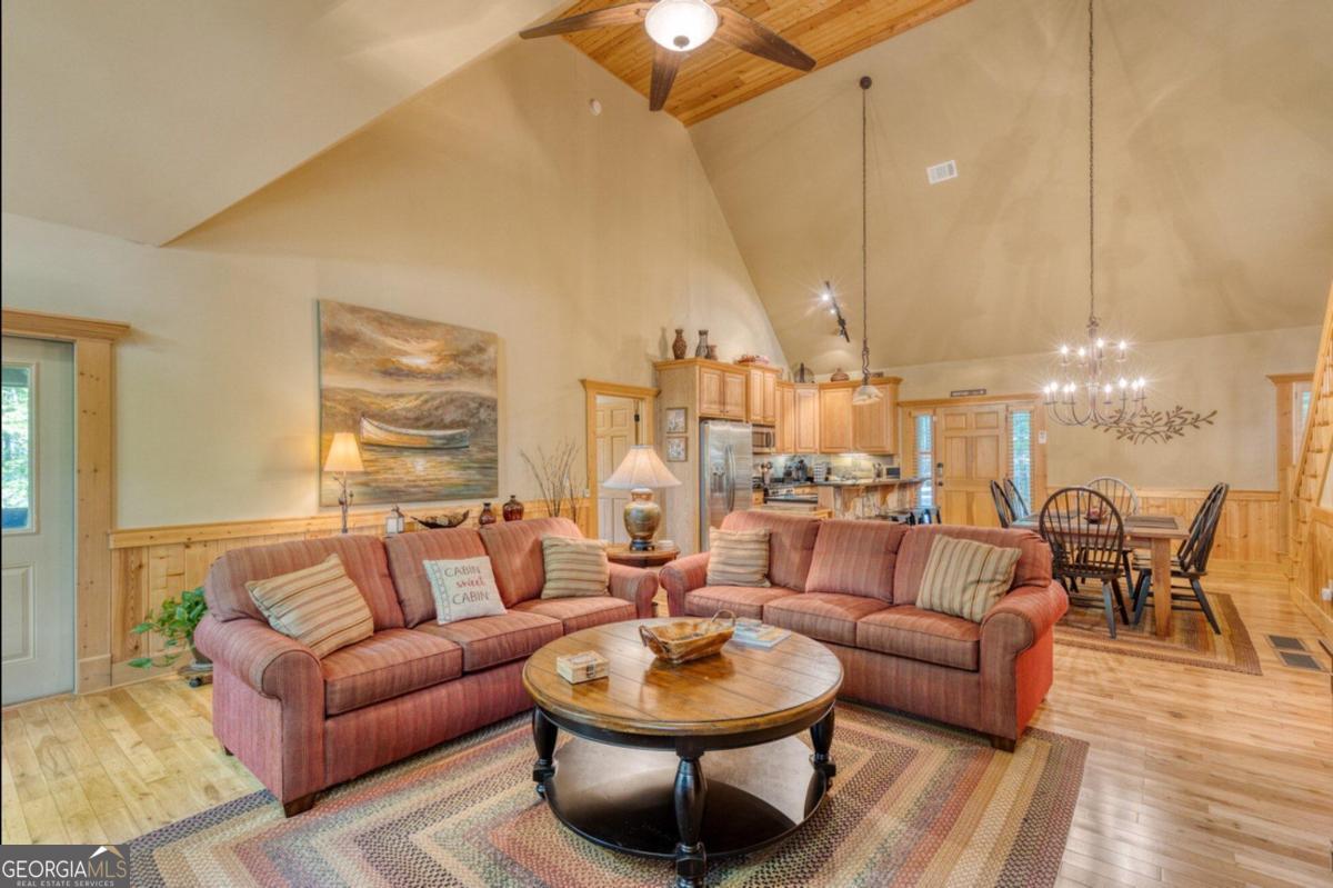 Ellijay, Georgia 30540, United States, 4 Bedrooms Bedrooms, ,3 BathroomsBathrooms,Residential,Active,41244