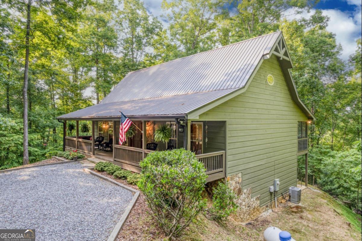 Ellijay, Georgia 30540, United States, 4 Bedrooms Bedrooms, ,3 BathroomsBathrooms,Residential,Active,41244