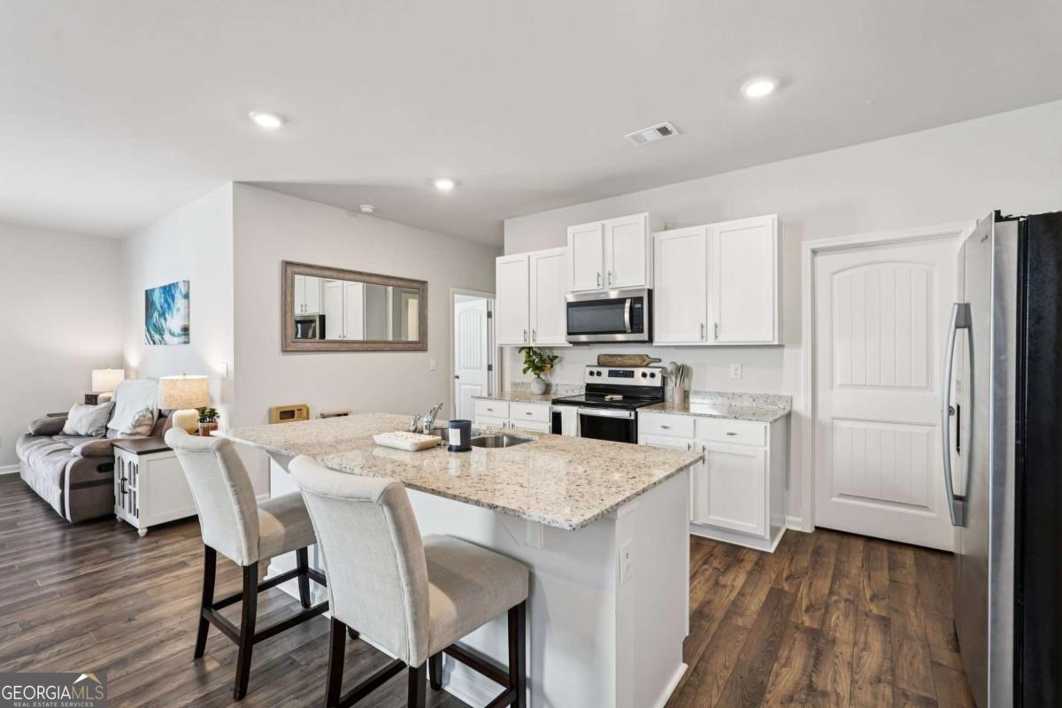 178 Whitewood DR