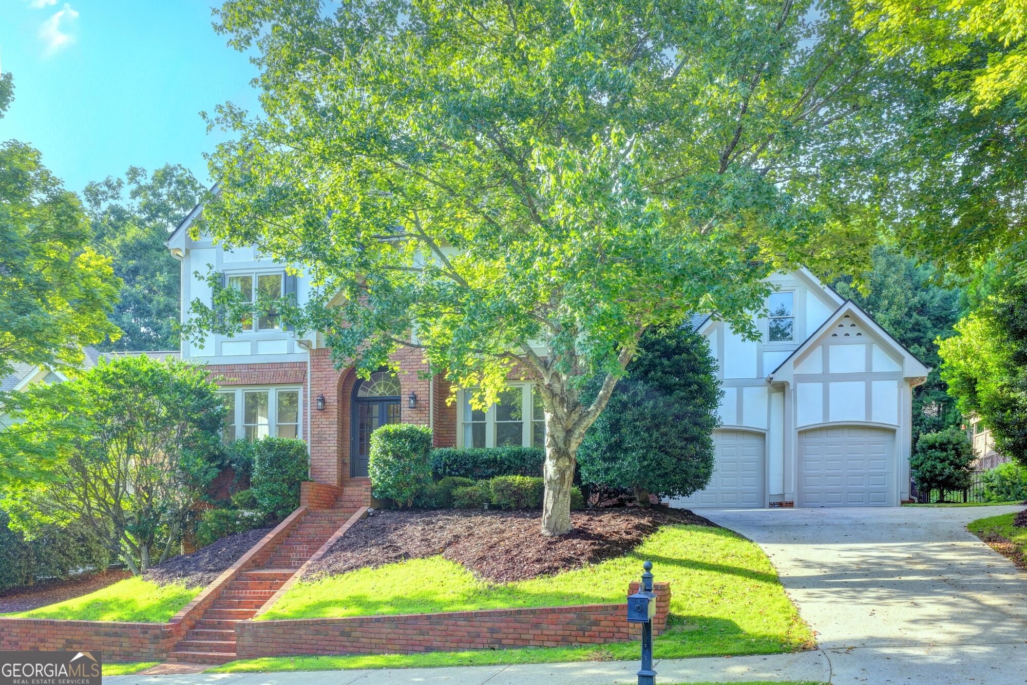 1071 Moores Walk LN