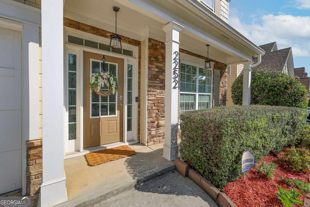 Photo of 2252 Jasmine Glenn Drive, Buford, GA 30519 (MLS # 10741223)