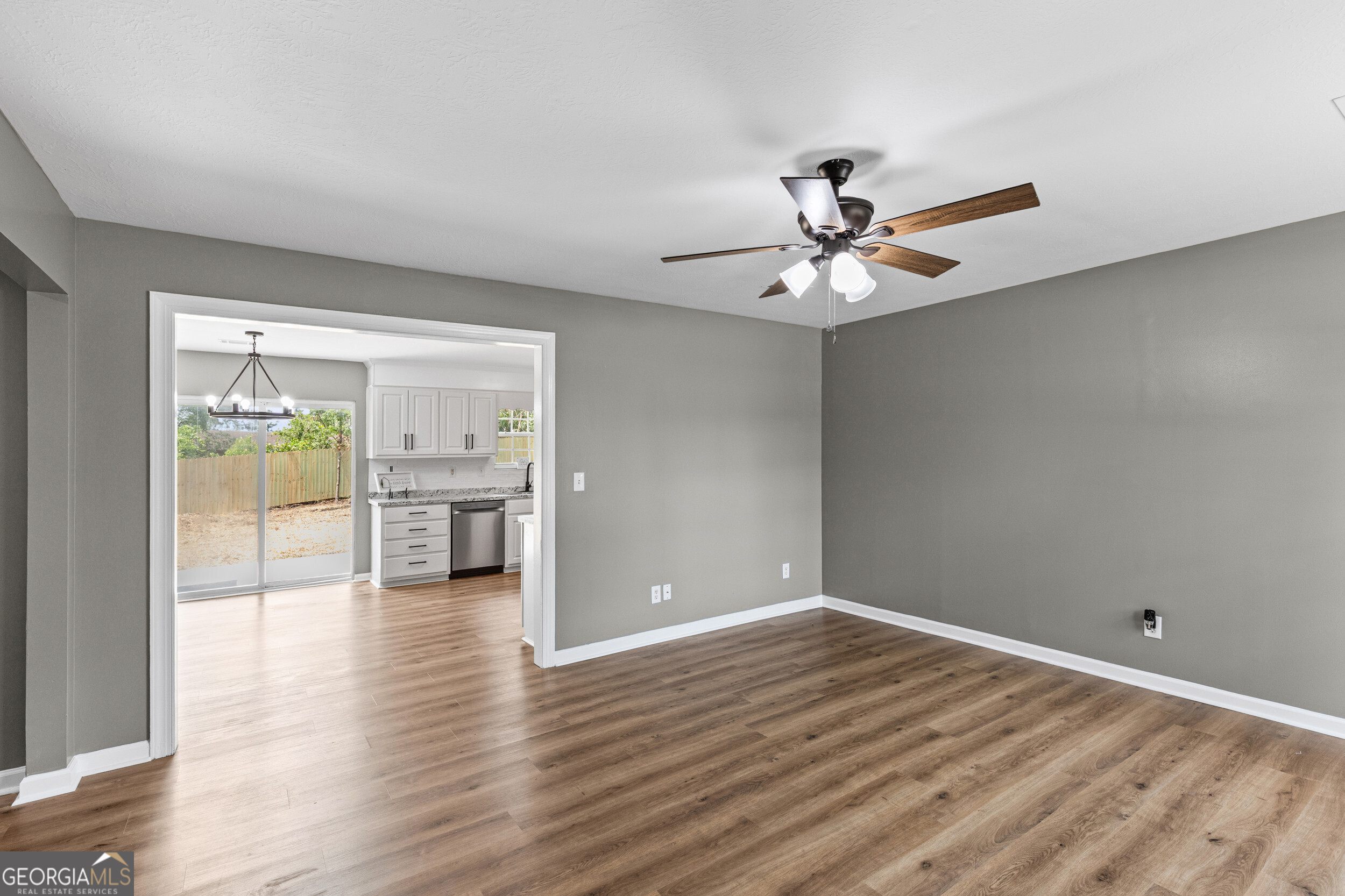 2303 Canberra CT