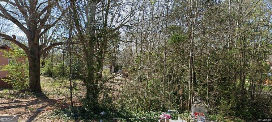 Build your dream home or investment property on this 0.13-acre corner lot with residential zoning. Located just minutes from downtown.