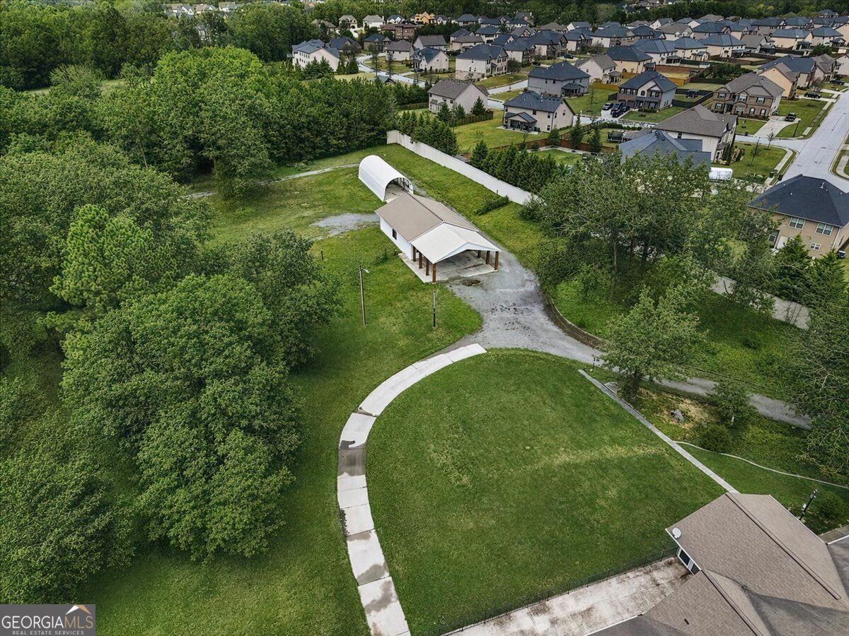 589 Cooper RD