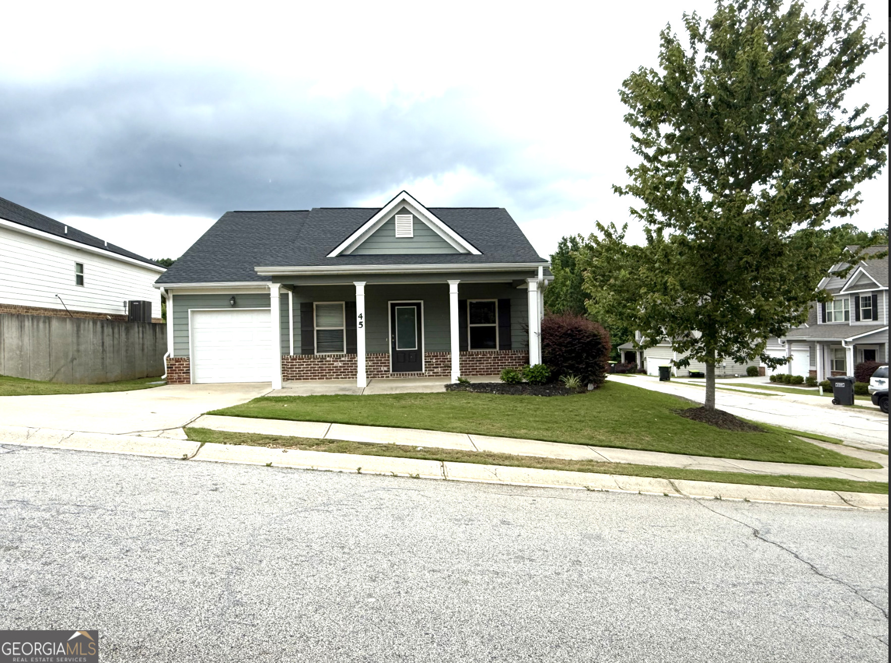 Charming craftsman cottage with 3 bedrooms and 2 baths! Brand new Paint throughout! This home has an open concept floor plan with large kitchen island perfect for hosting! Don't wait this one won't last long!