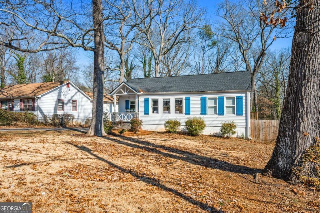 Photo of 2071 Gober Avenue SE, Smyrna, GA 30080 (MLS # 10691550)