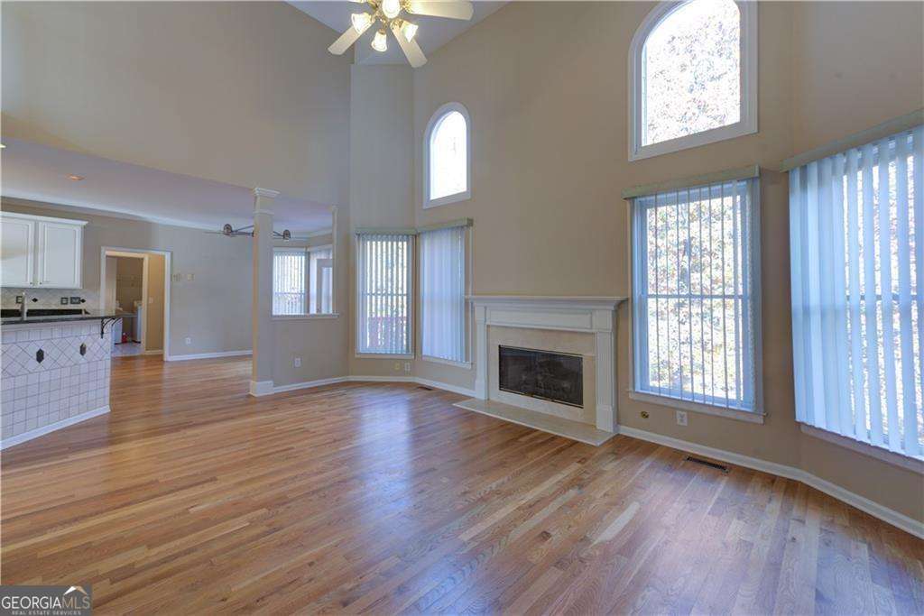 1474 Lake Heights CIR