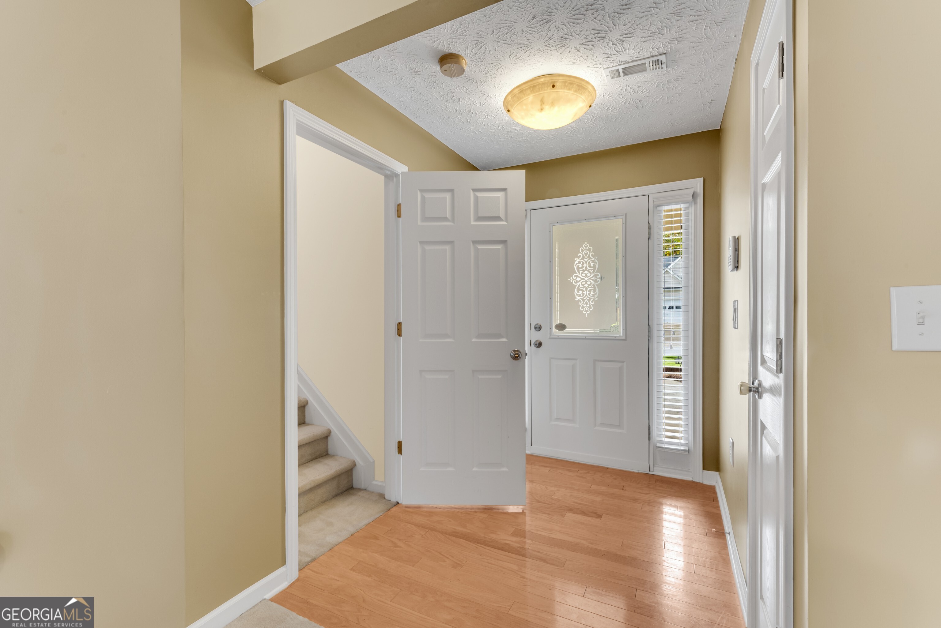 2250 Charleston Oak CIR