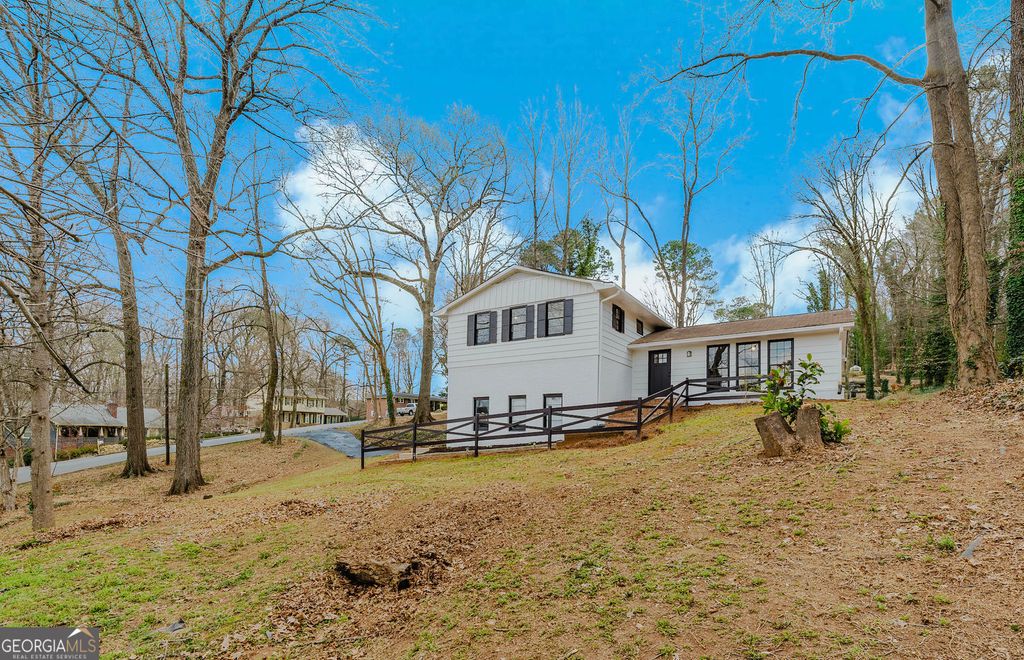 Photo of 50 Bailey Drive, Lilburn, GA 30047 (MLS # 10707353)