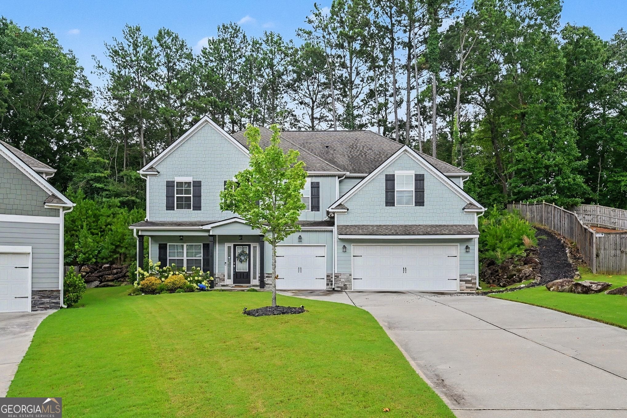 540 Glen Abbey CIR SE