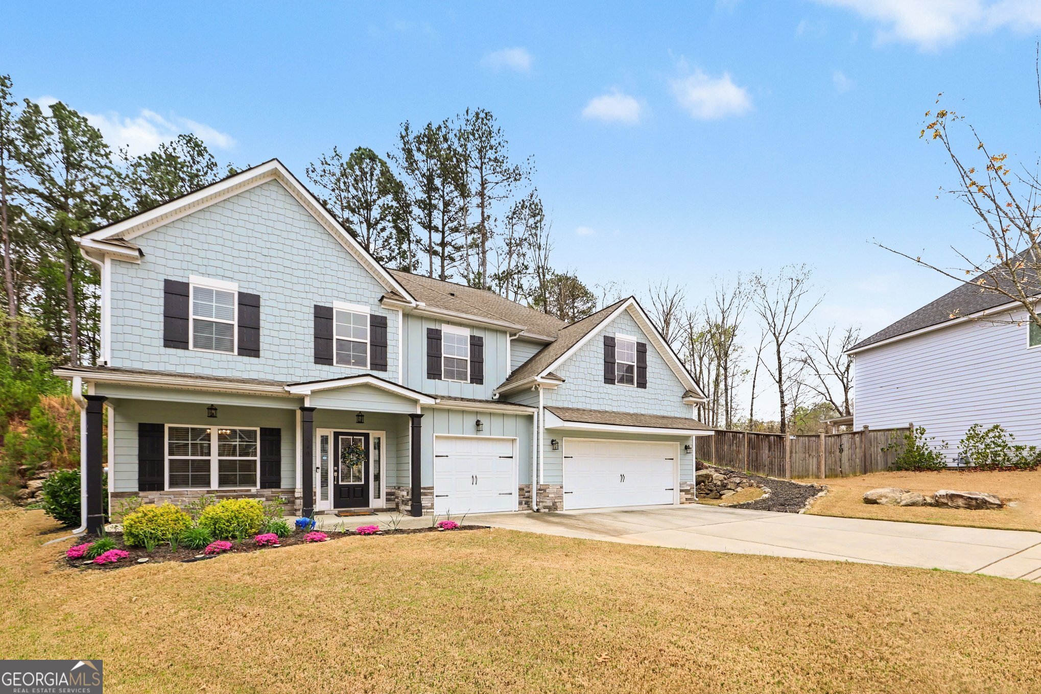 540 Glen Abbey CIR SE