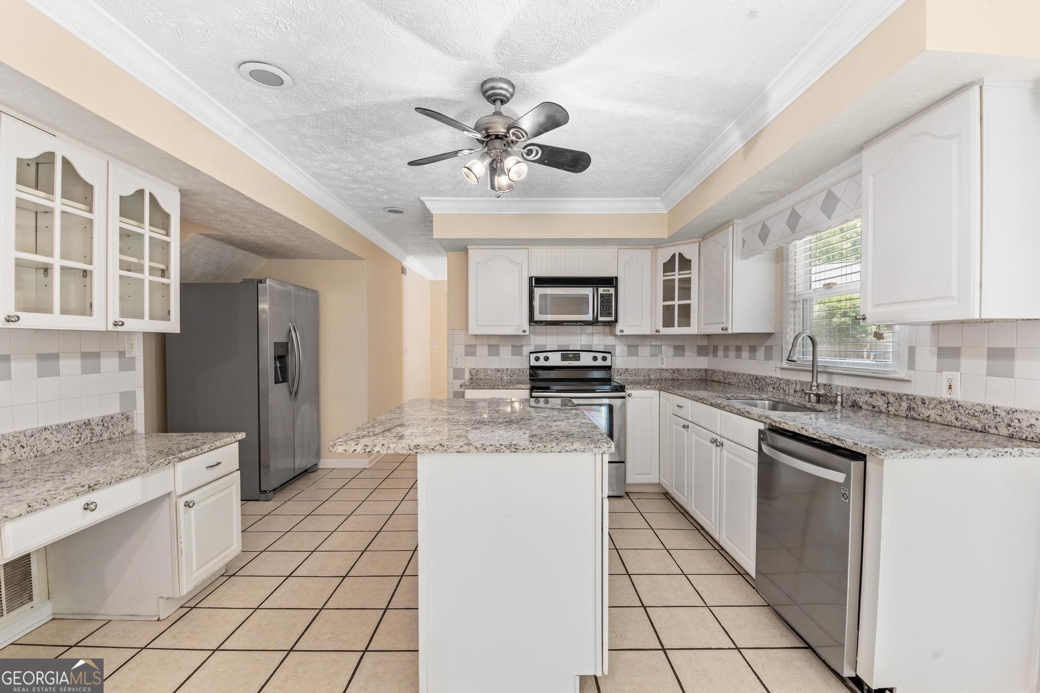 400 Pinegate RD