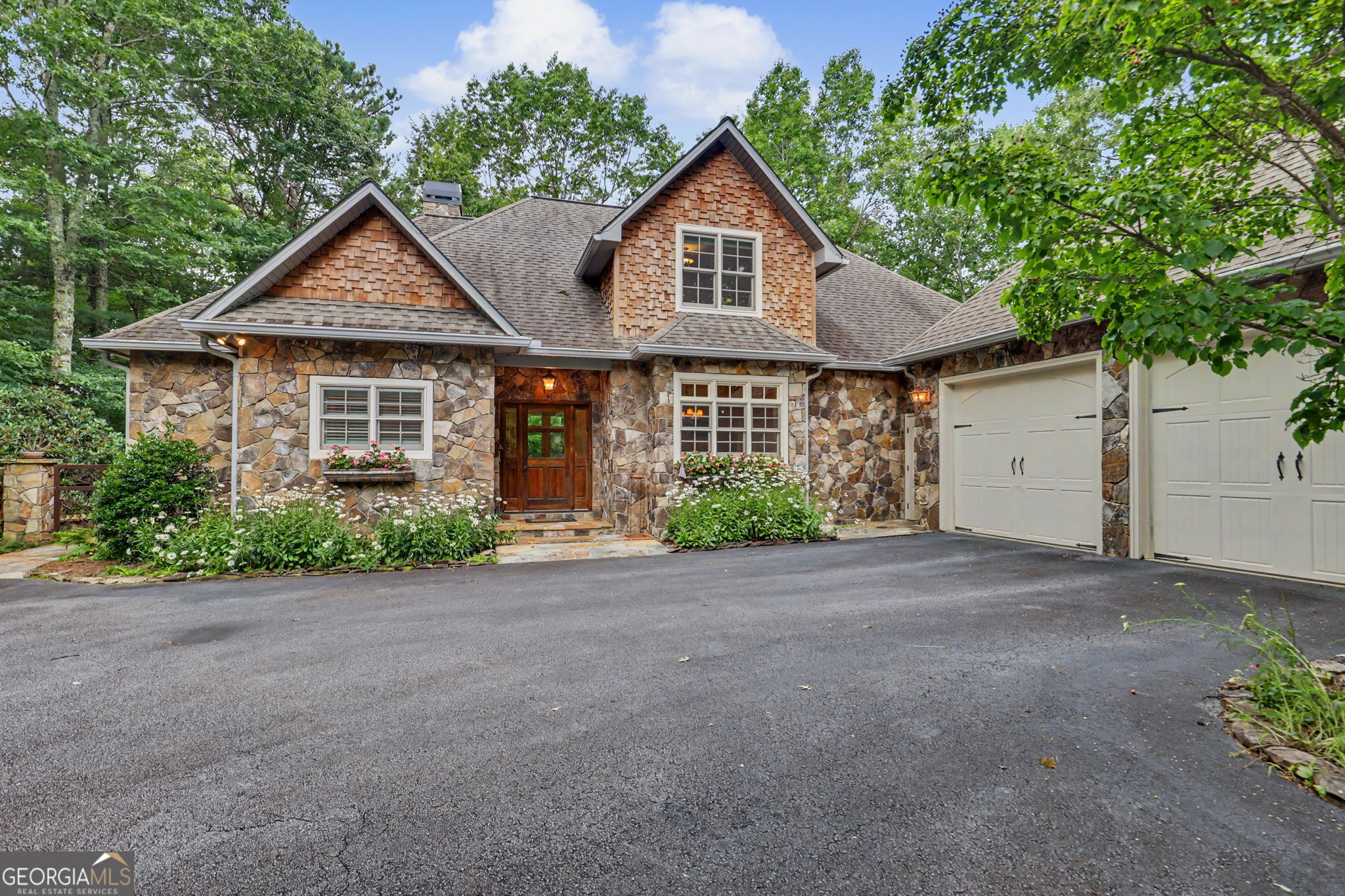 68 Jiminy Peak LN
