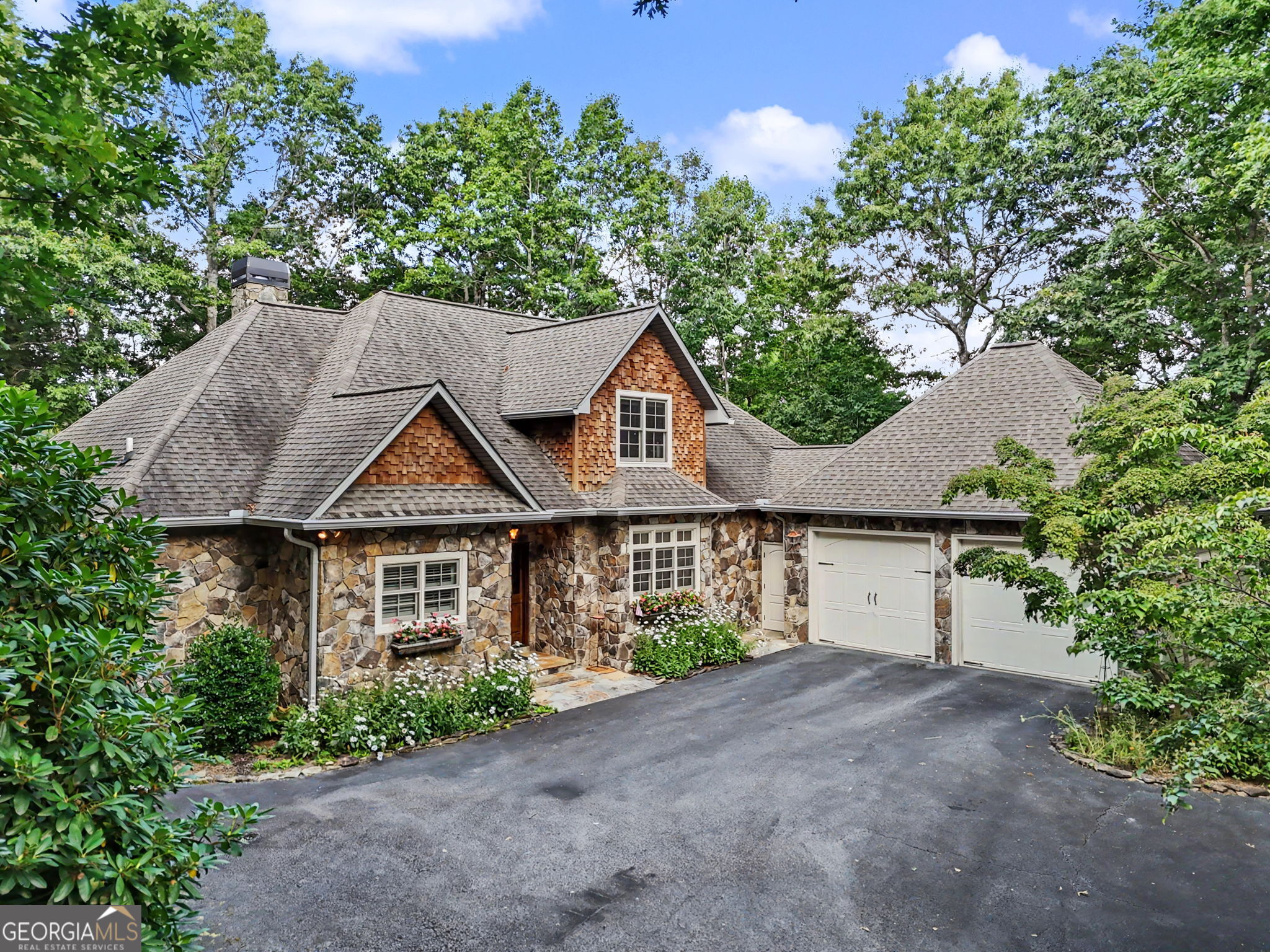 68 Jiminy Peak LN