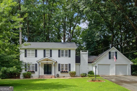 Photo of 1960 Royal Court, Atlanta, GA 30341 (MLS # 10805749)