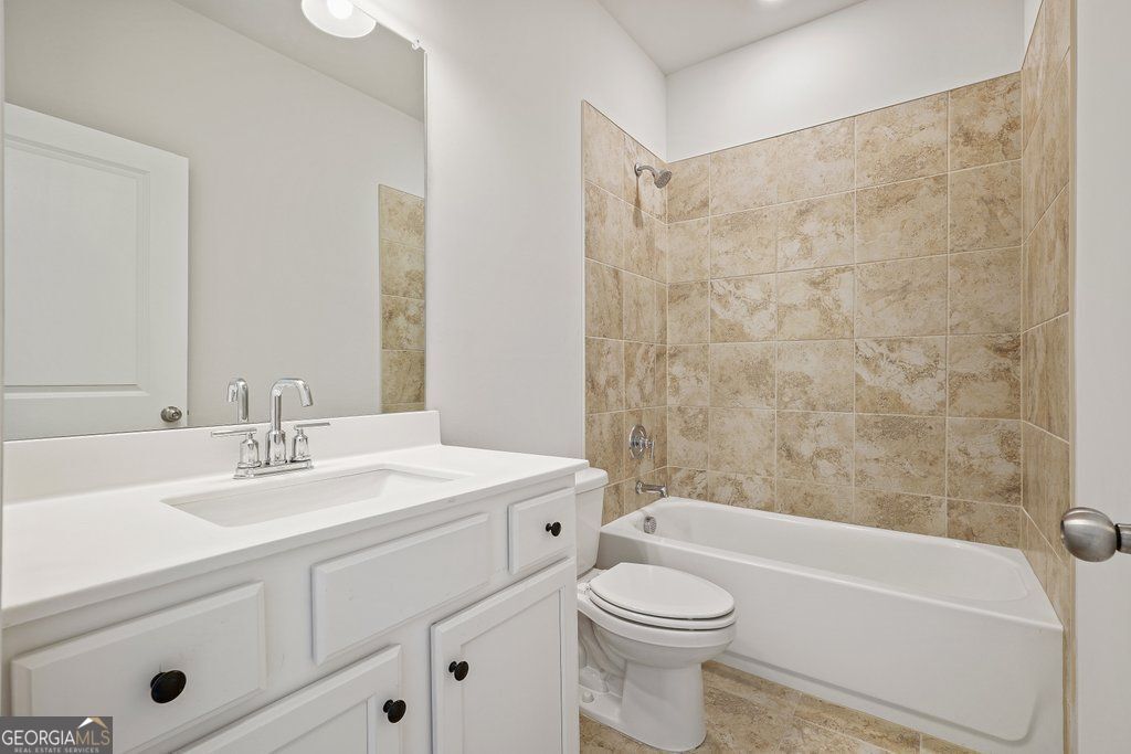 Doraville, Georgia 30360, United States, 4 Bedrooms Bedrooms, ,4 BathroomsBathrooms,Residential,Active,238076