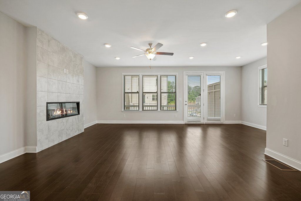 Doraville, Georgia 30360, United States, 4 Bedrooms Bedrooms, ,4 BathroomsBathrooms,Residential,Active,238076