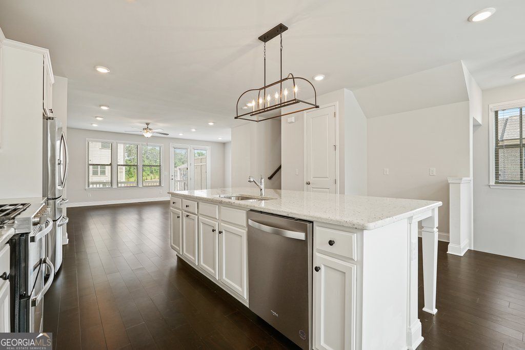 Doraville, Georgia 30360, United States, 4 Bedrooms Bedrooms, ,4 BathroomsBathrooms,Residential,Active,238076