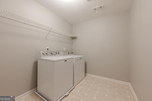 Canton, Georgia 30114, United States, 4 Bedrooms Bedrooms, ,4 BathroomsBathrooms,Residential,Active,193320