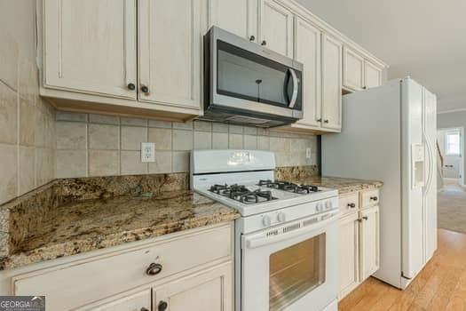 Canton, Georgia 30114, United States, 4 Bedrooms Bedrooms, ,4 BathroomsBathrooms,Residential,Active,193320