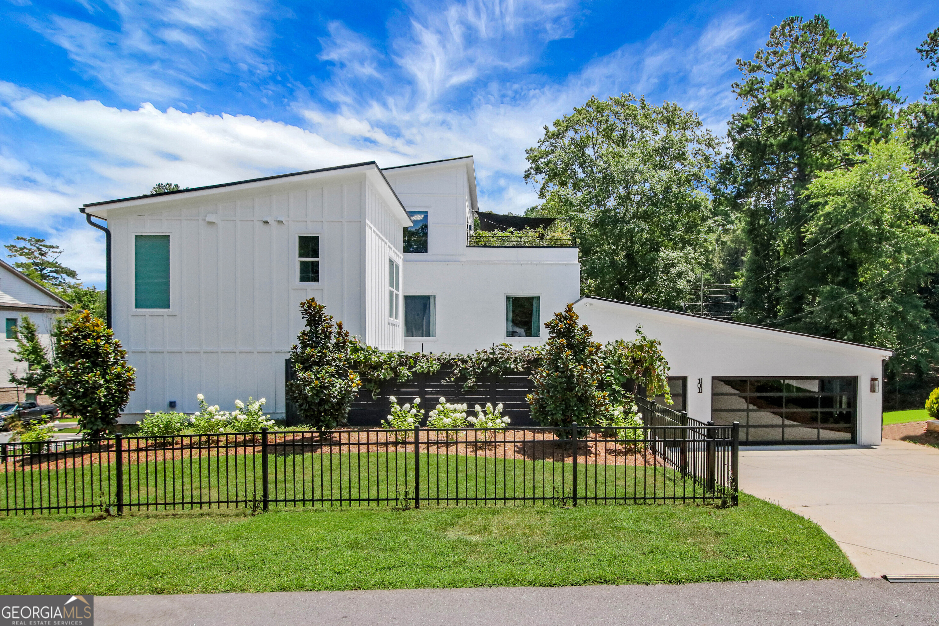 101 Henderson ST