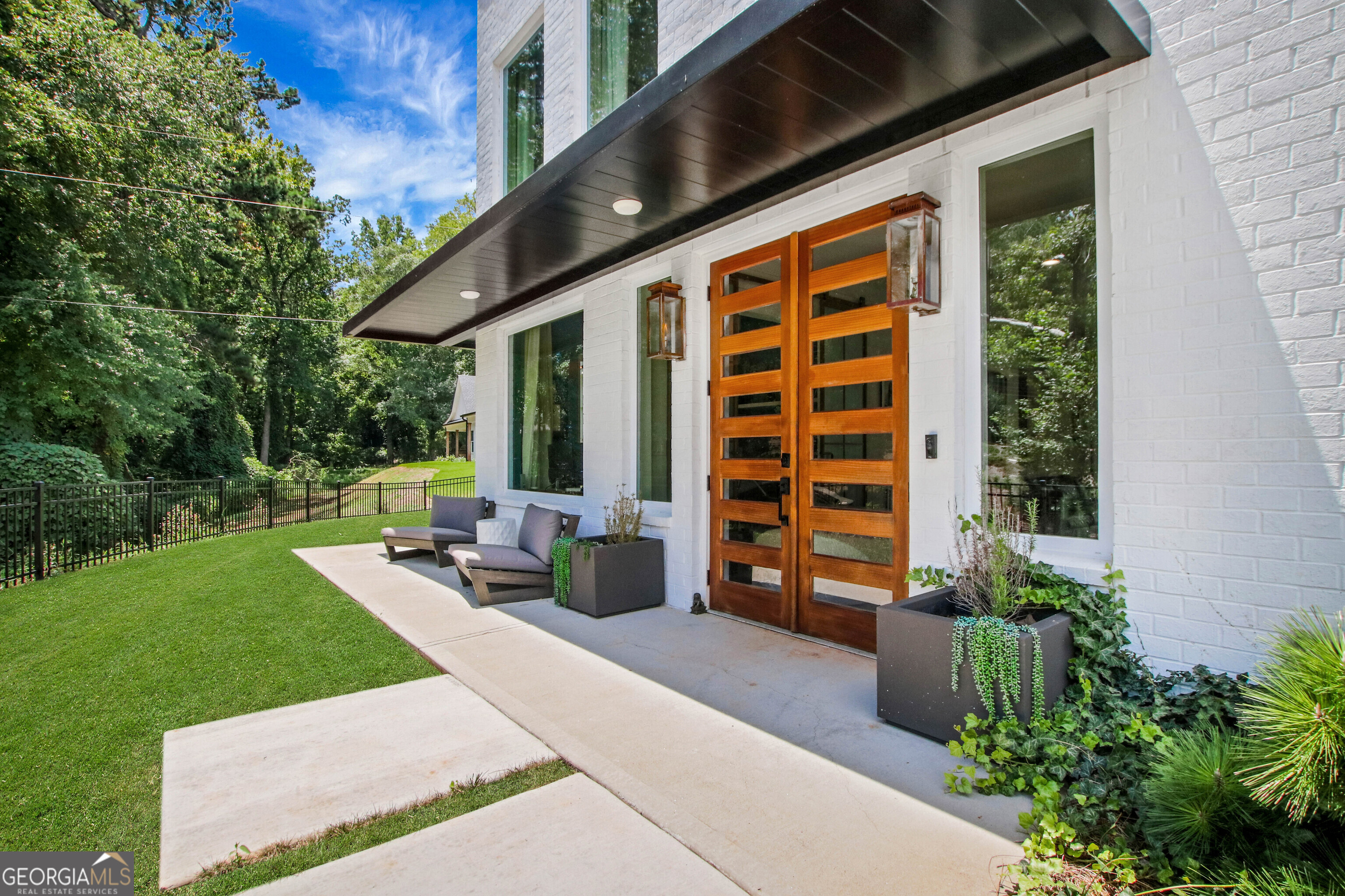 101 Henderson ST