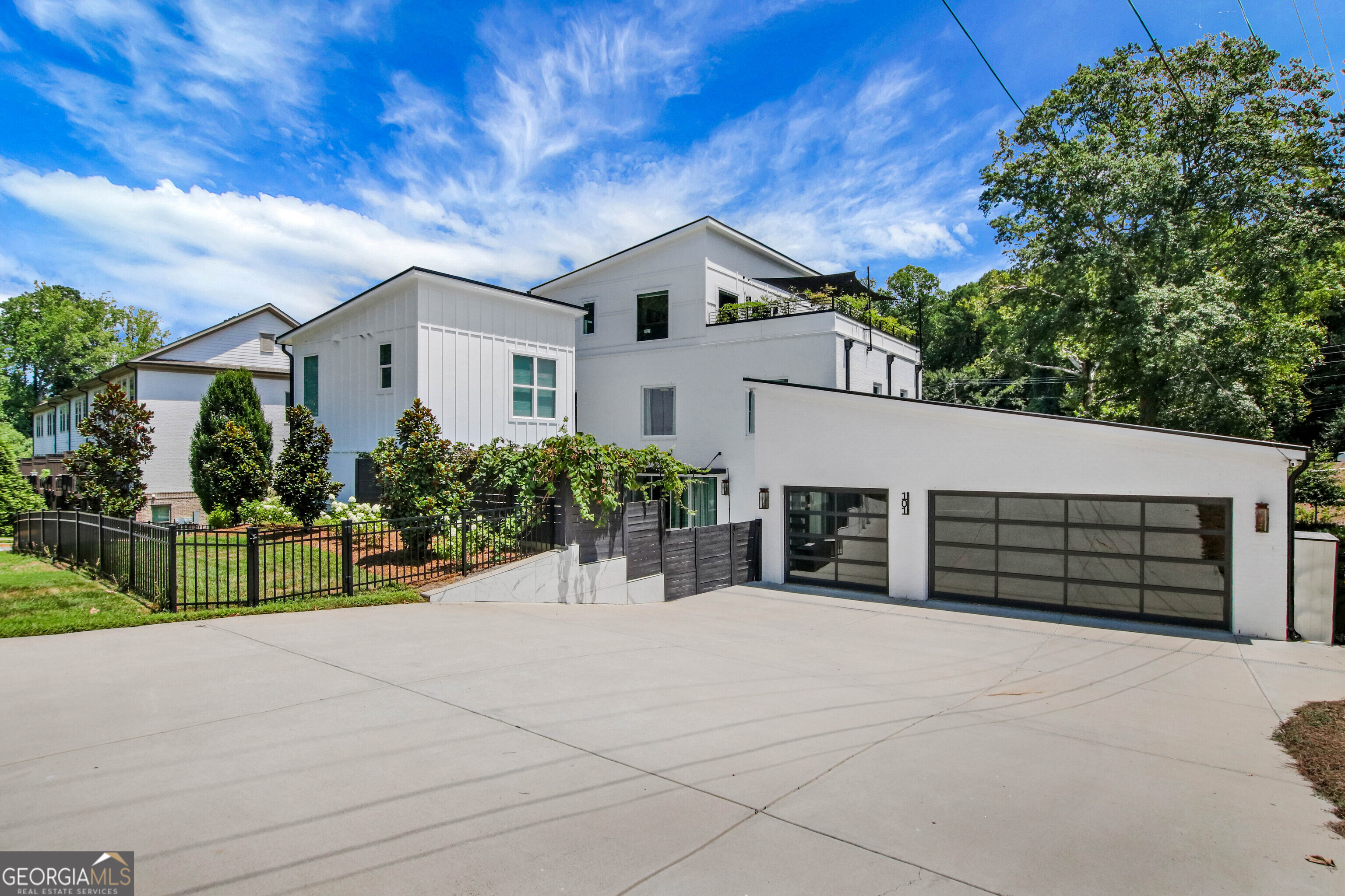 101 Henderson ST