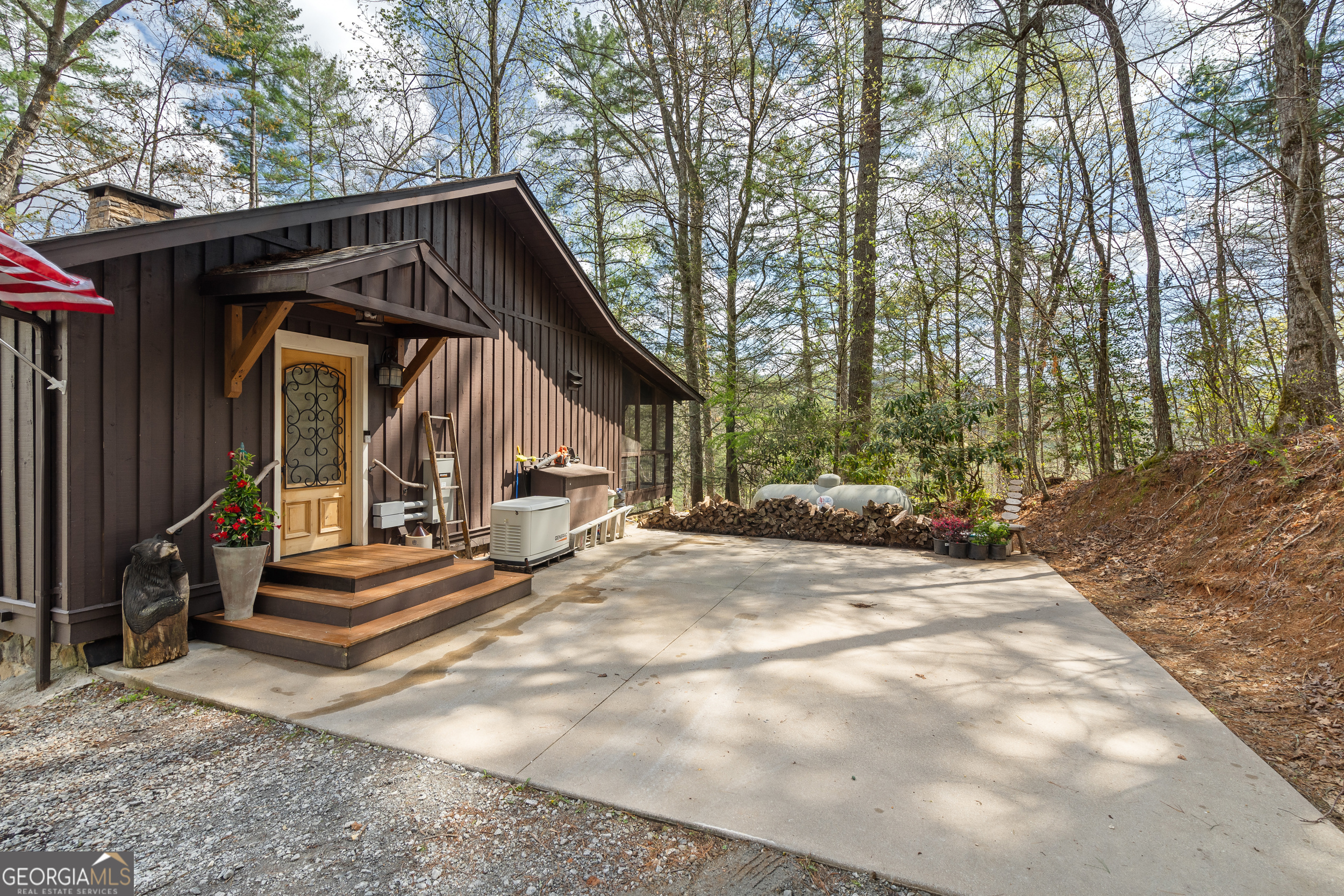 426 Crow Creek RD