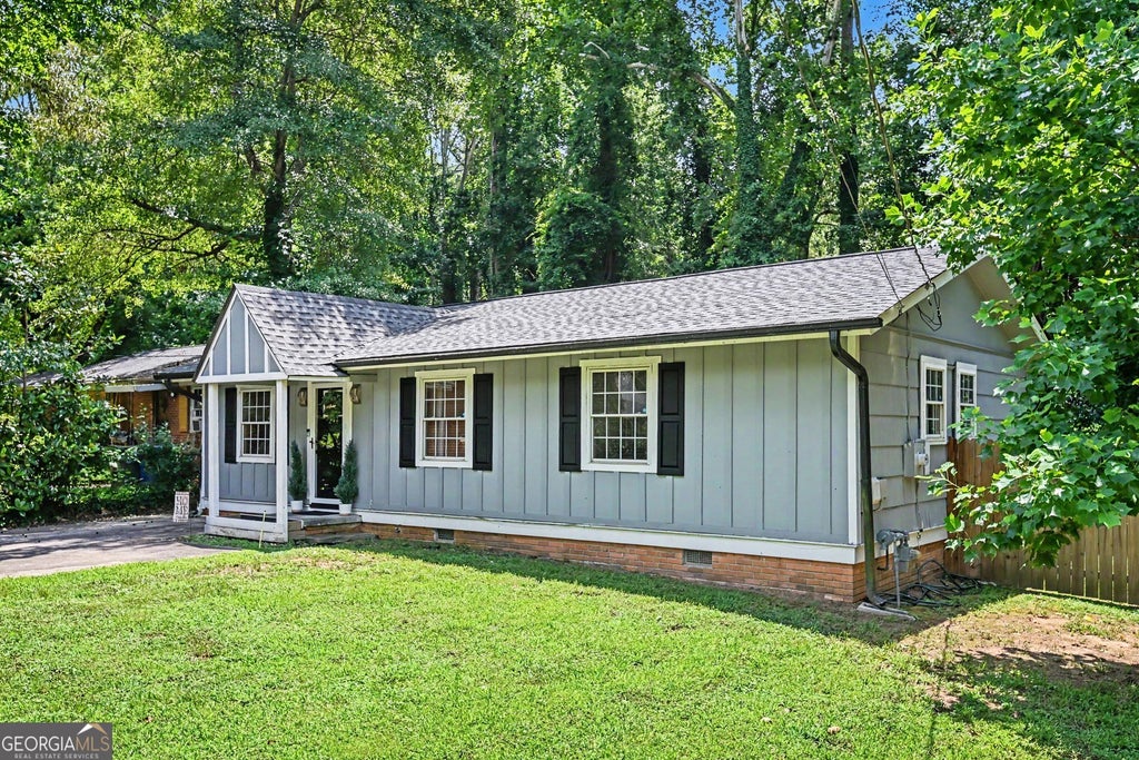Photo of 271 Oak Drive SE, Atlanta, GA 30354 (MLS # 10807904)