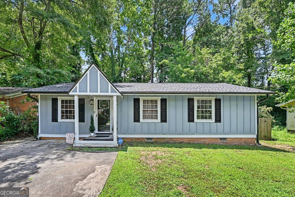 Photo of 271 Oak Drive SE, Atlanta, GA 30354 (MLS # 10807904)