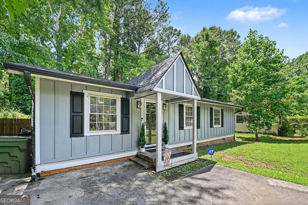 Photo of 271 Oak Drive SE, Atlanta, GA 30354 (MLS # 10807904)